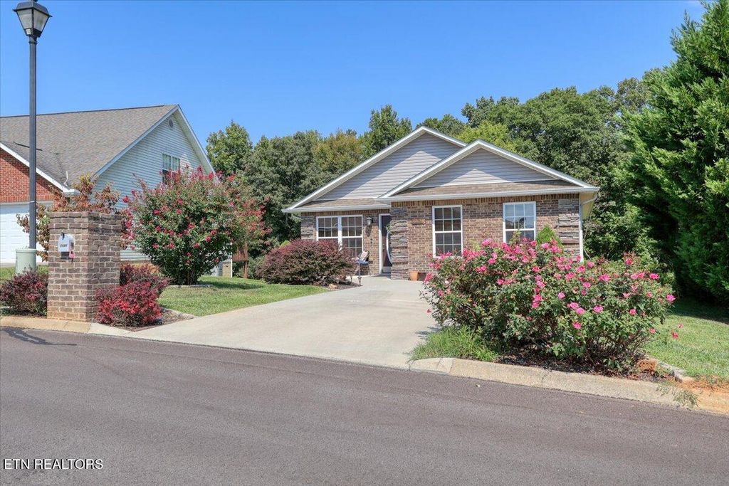 Photo of 1826 Watauga St, Sevierville, TN 37876 (MLS # 1315252)