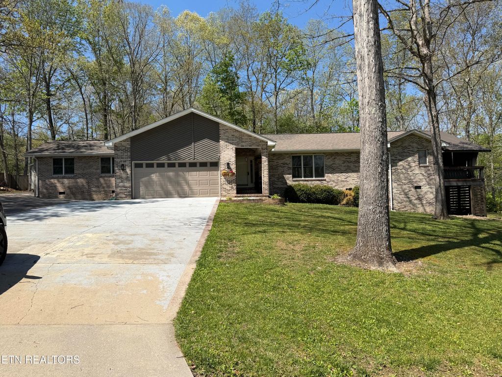 Photo of 30 Cardinal Loop, Crossville, TN 38555 (MLS # 1337571)