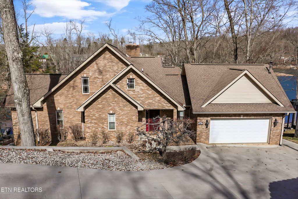 Photo of 891 Yoakum Hollow Rd, Jacksboro, TN 37757 (MLS # 1330468)