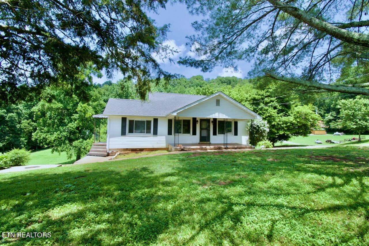 325 Self Hollow Rd