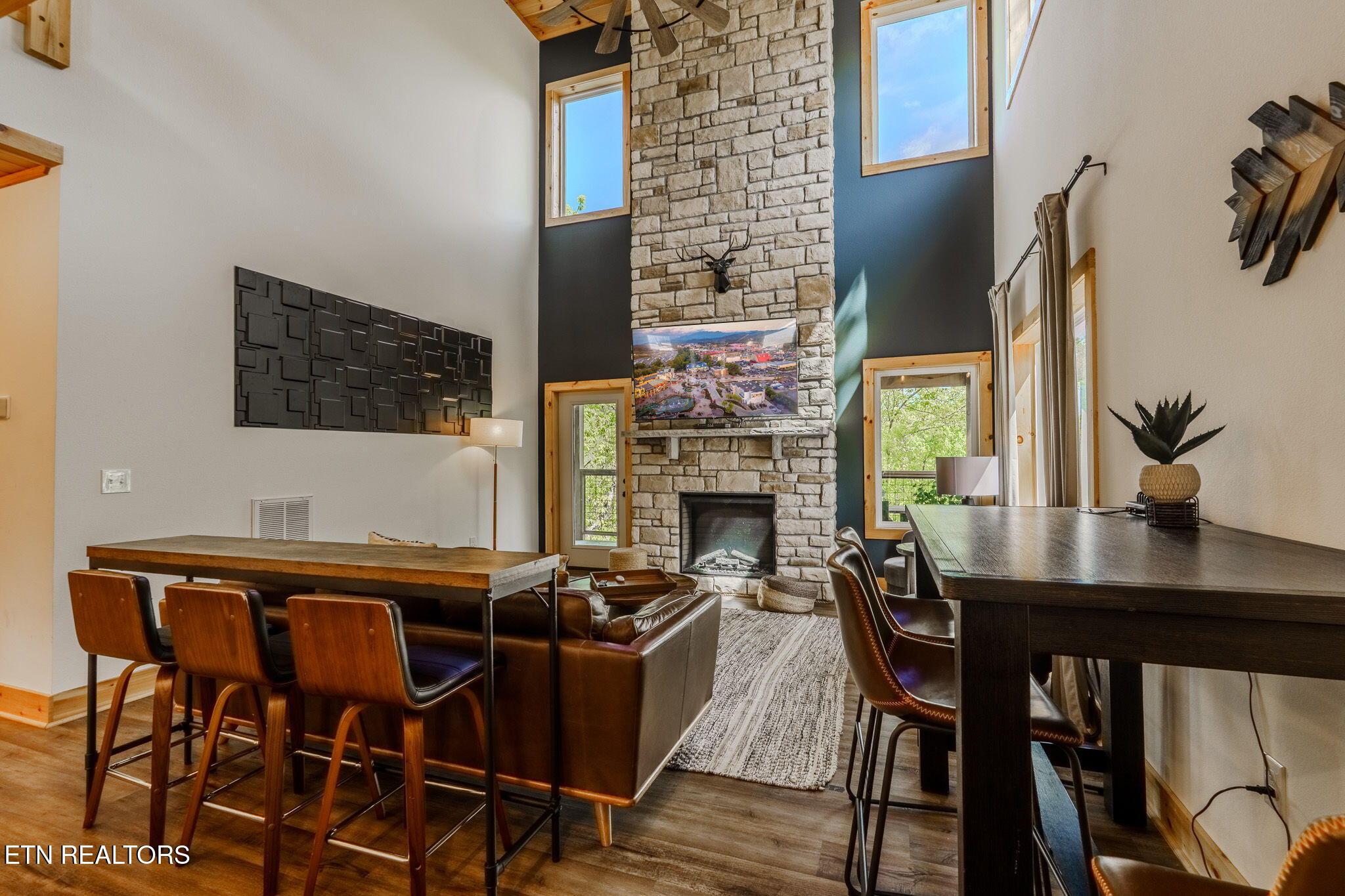 1130 Lee Cardwell Circle UNIT 5