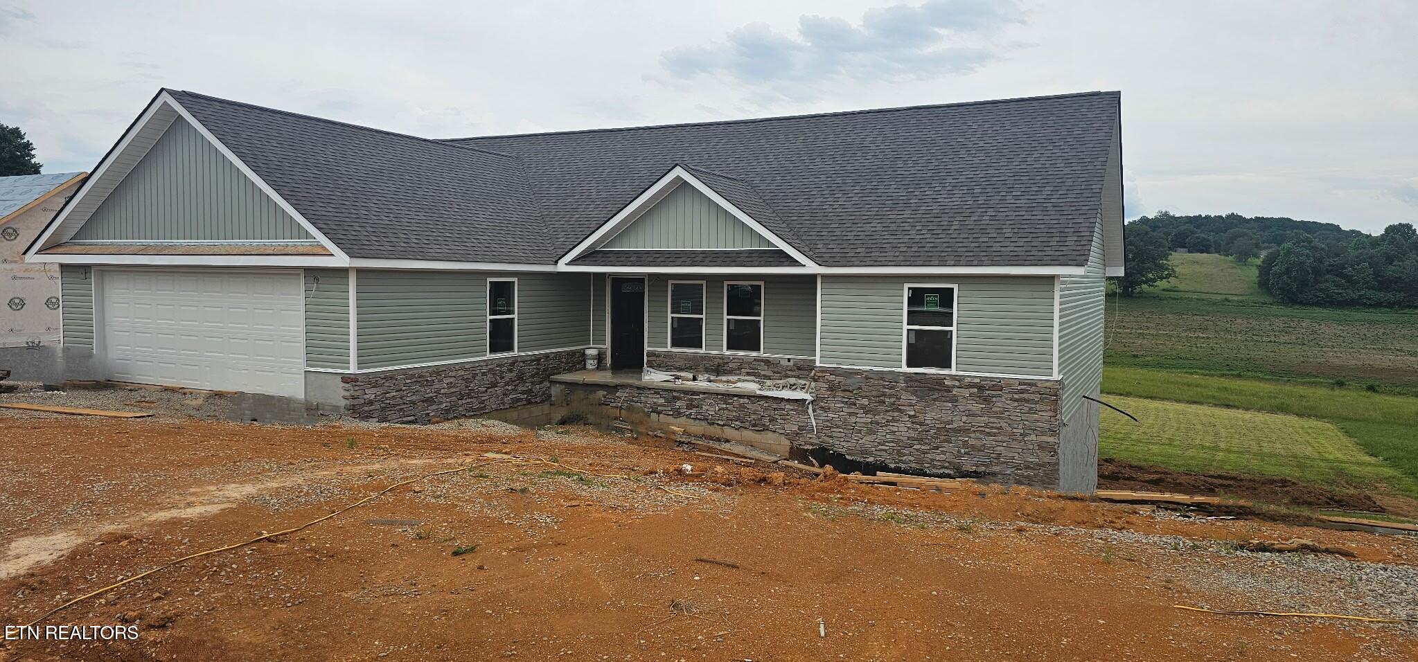 254 Thompson Rd