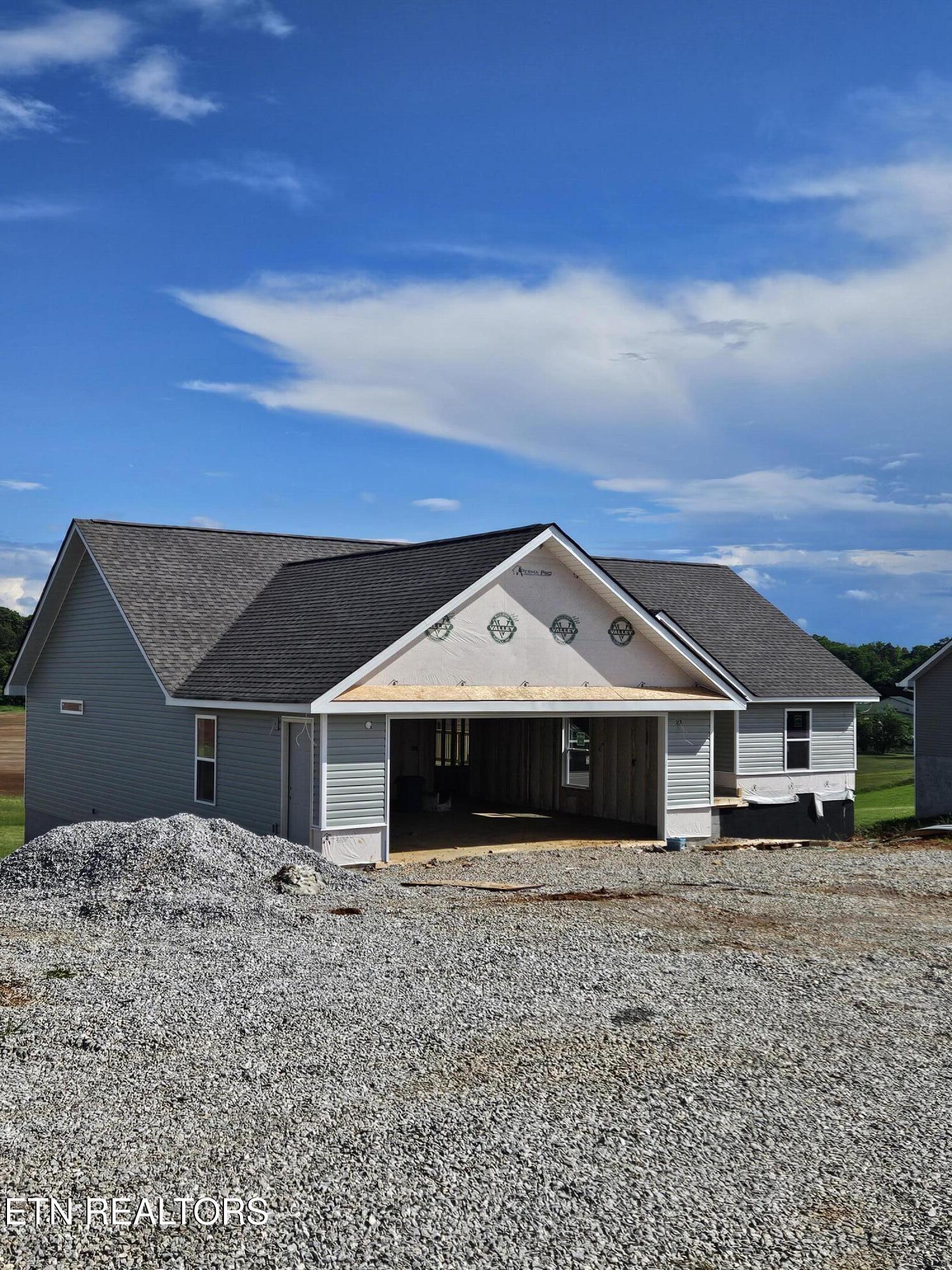 254 Thompson Rd
