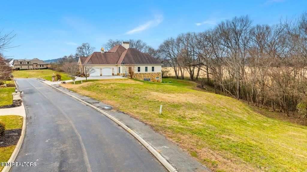 Photo of 215 Watercrest Drive, Vonore, TN 37885 (MLS # 1312079)