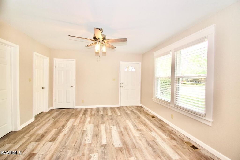 Photo of 1380 Dalton St, Alcoa, TN 37701 (MLS # 1218437)