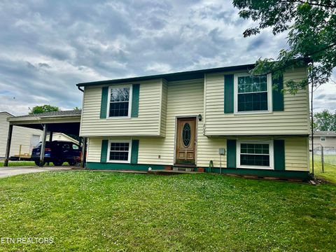 Photo of 2022 Lansdowne Lane, Maryville, TN 37804 (MLS # 1342218)