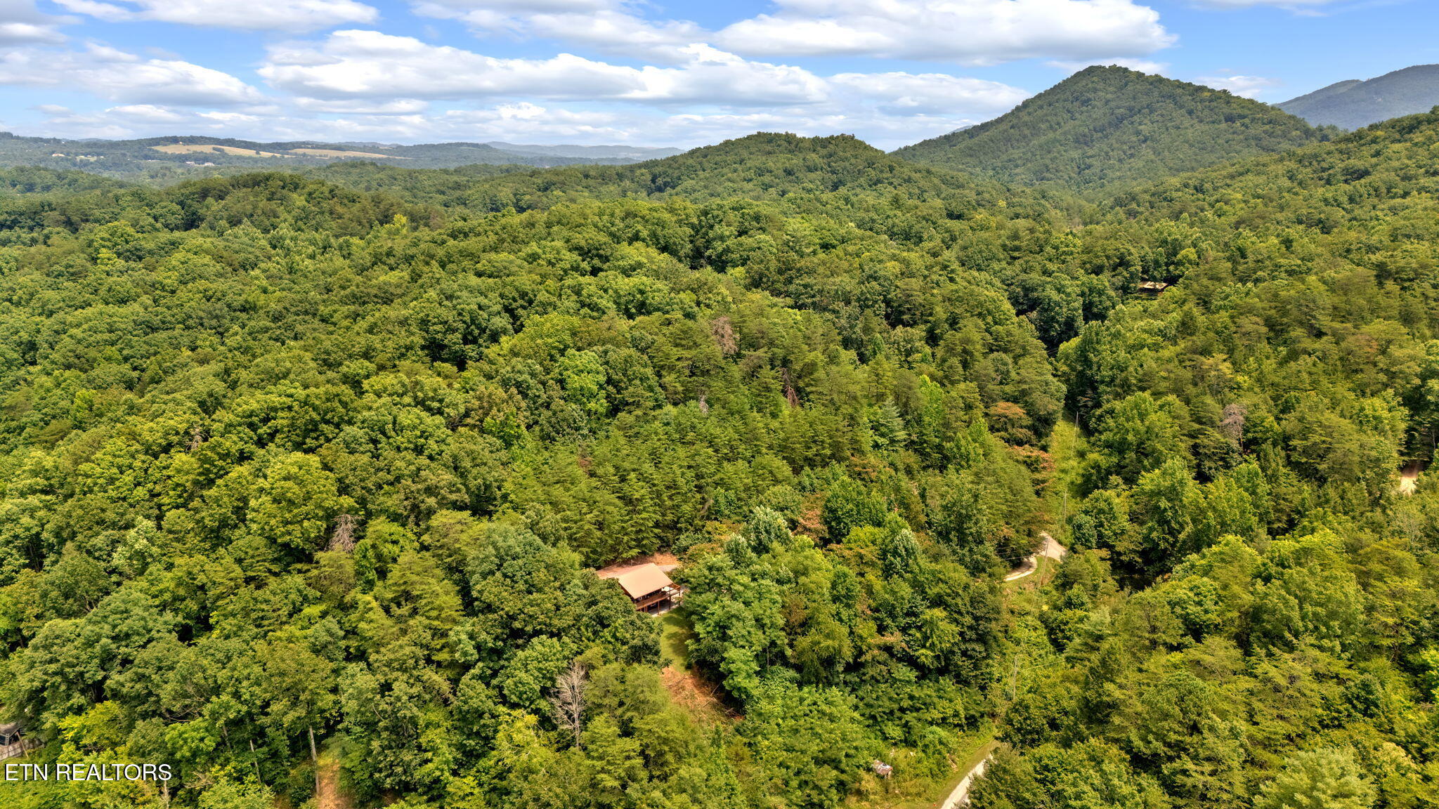 3009 Winding Way