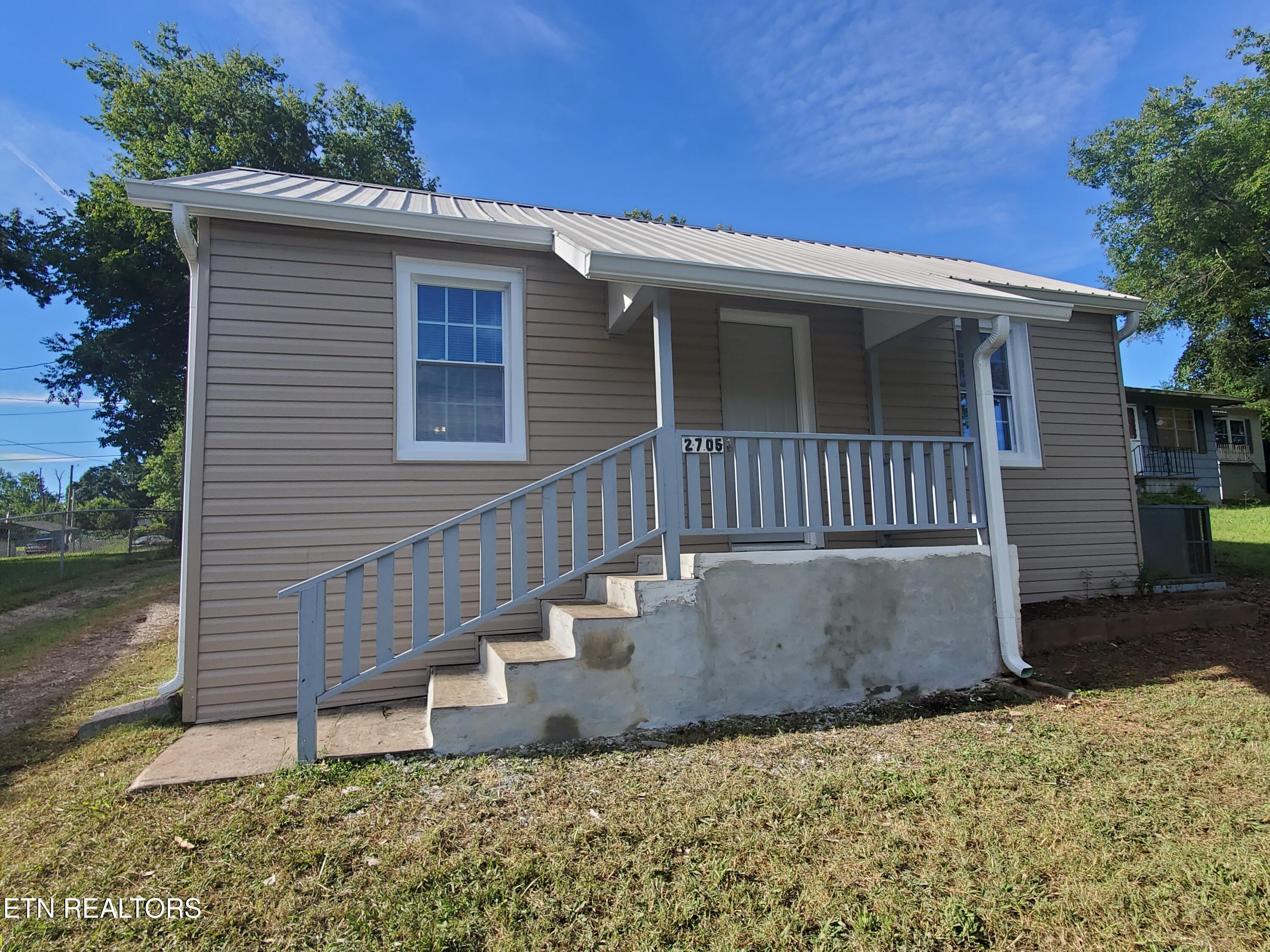 2705 Cecil
