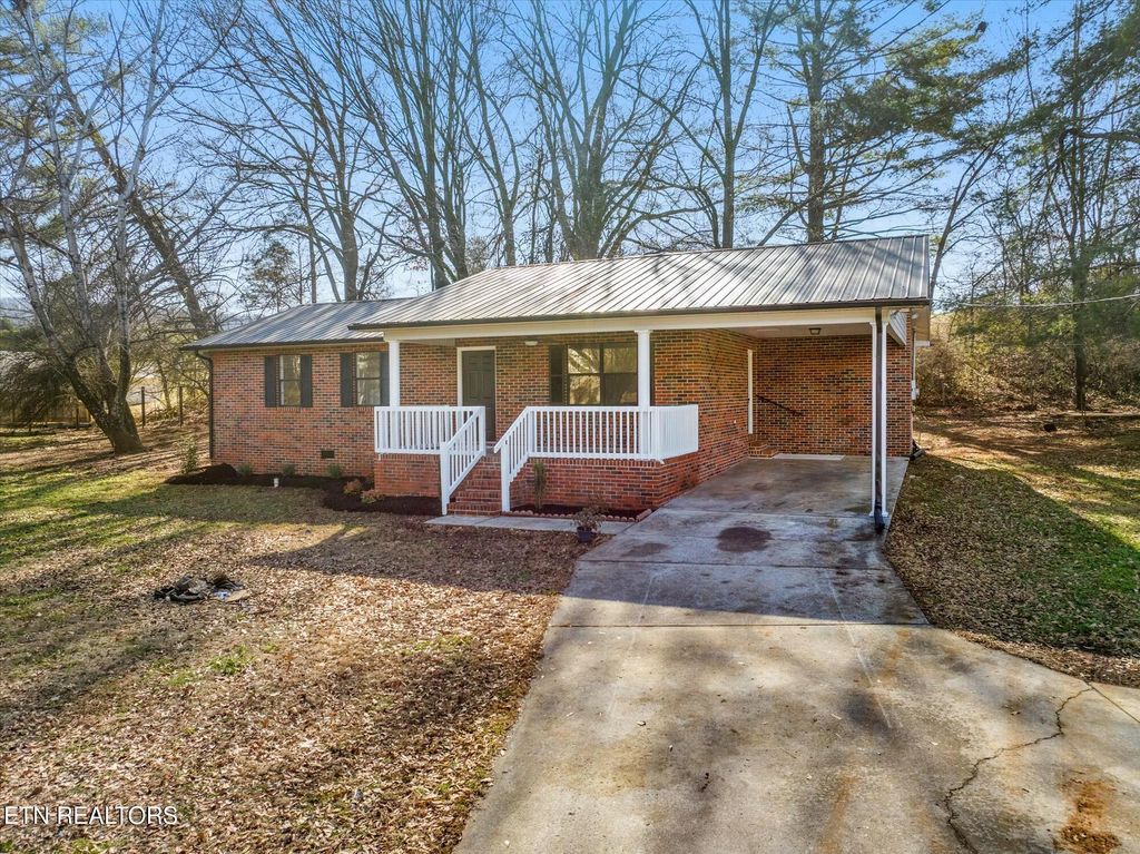 Photo of 245 Meadow Lane, Sweetwater, TN 37874 (MLS # 1288399)