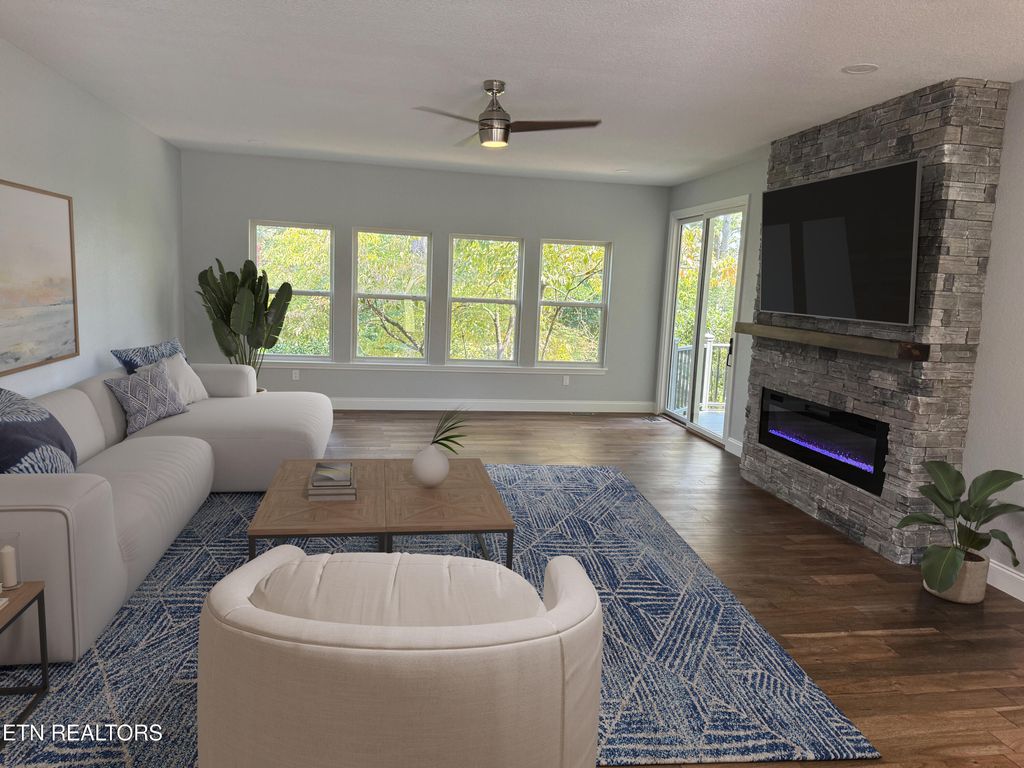 Photo of 100 Quapaw Circle, Loudon, TN 37774 (MLS # 1315468)