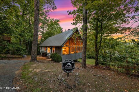 Photo of 2224 Hidden Mountain Rd, Sevierville, TN 37876 (MLS # 1331837)