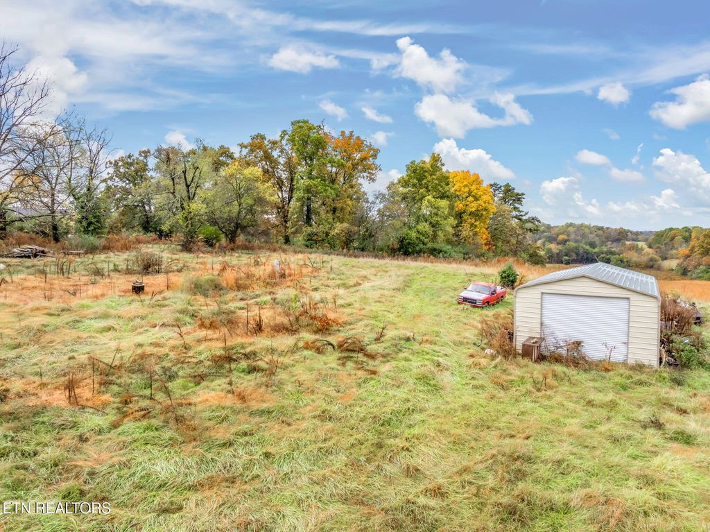 Photo of 1965 Old Sinking Creek Rd, Greenback, TN 37742 (MLS # 1319873)