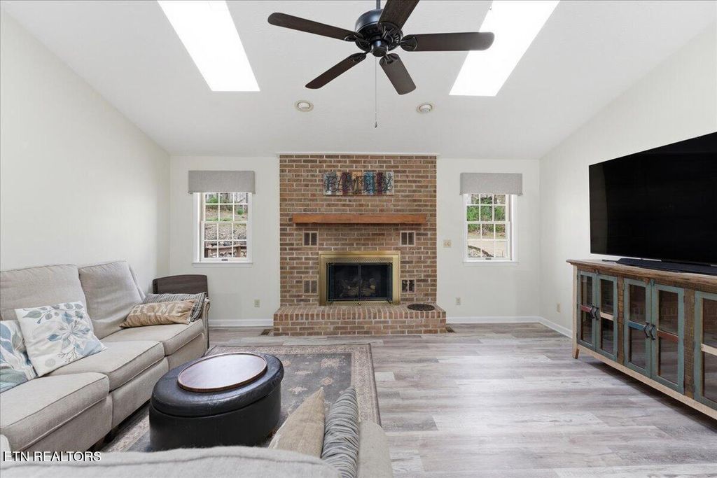 Photo of 301 Cheestana Way, Loudon, TN 37774 (MLS # 1334396)