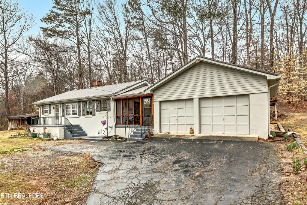 Photo of 5004 Shady Rd, Strawberry Plains, TN 37871 (MLS # 1289823)