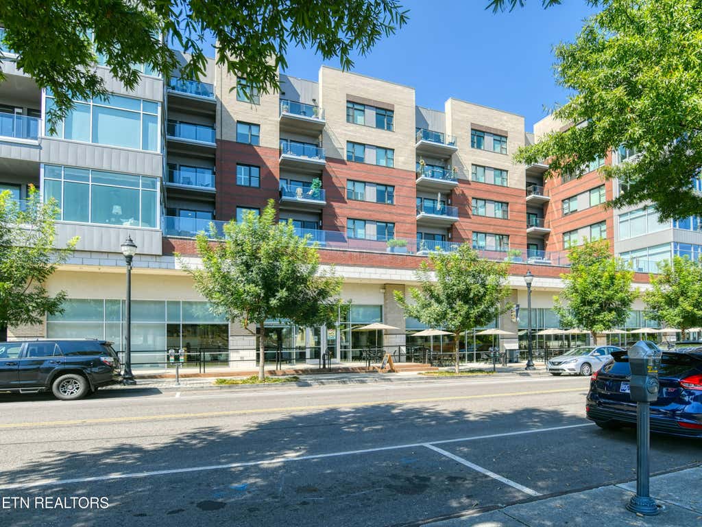 Photo of 333 W Depot Ave #208, Knoxville, TN 37917 (MLS # 1241137)