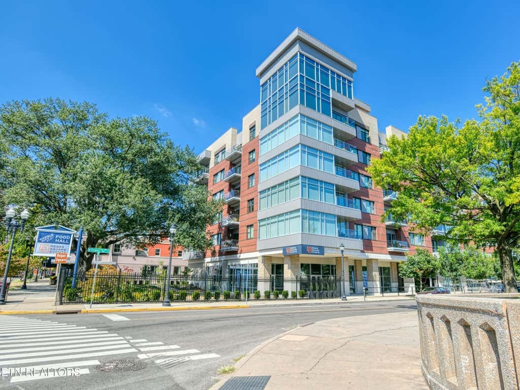 Photo of 333 W Depot Ave #208, Knoxville, TN 37917 (MLS # 1241137)