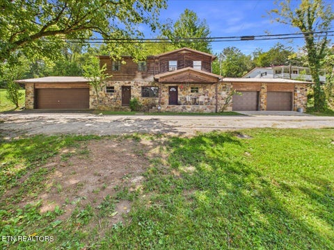 Photo of 1924 Fugate St, Tazewell, TN 37879 (MLS # 1354319)