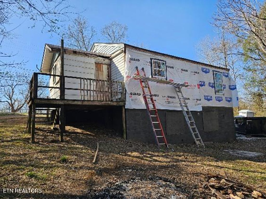 Photo of 301 Emory Heights Rd, Harriman, TN 37748 (MLS # 1293387)