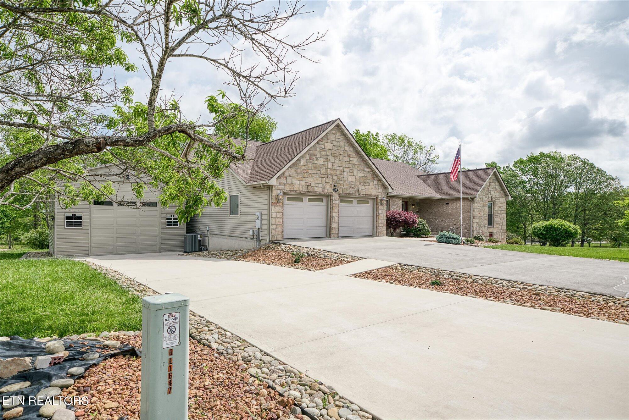 459 Woodgate Drive