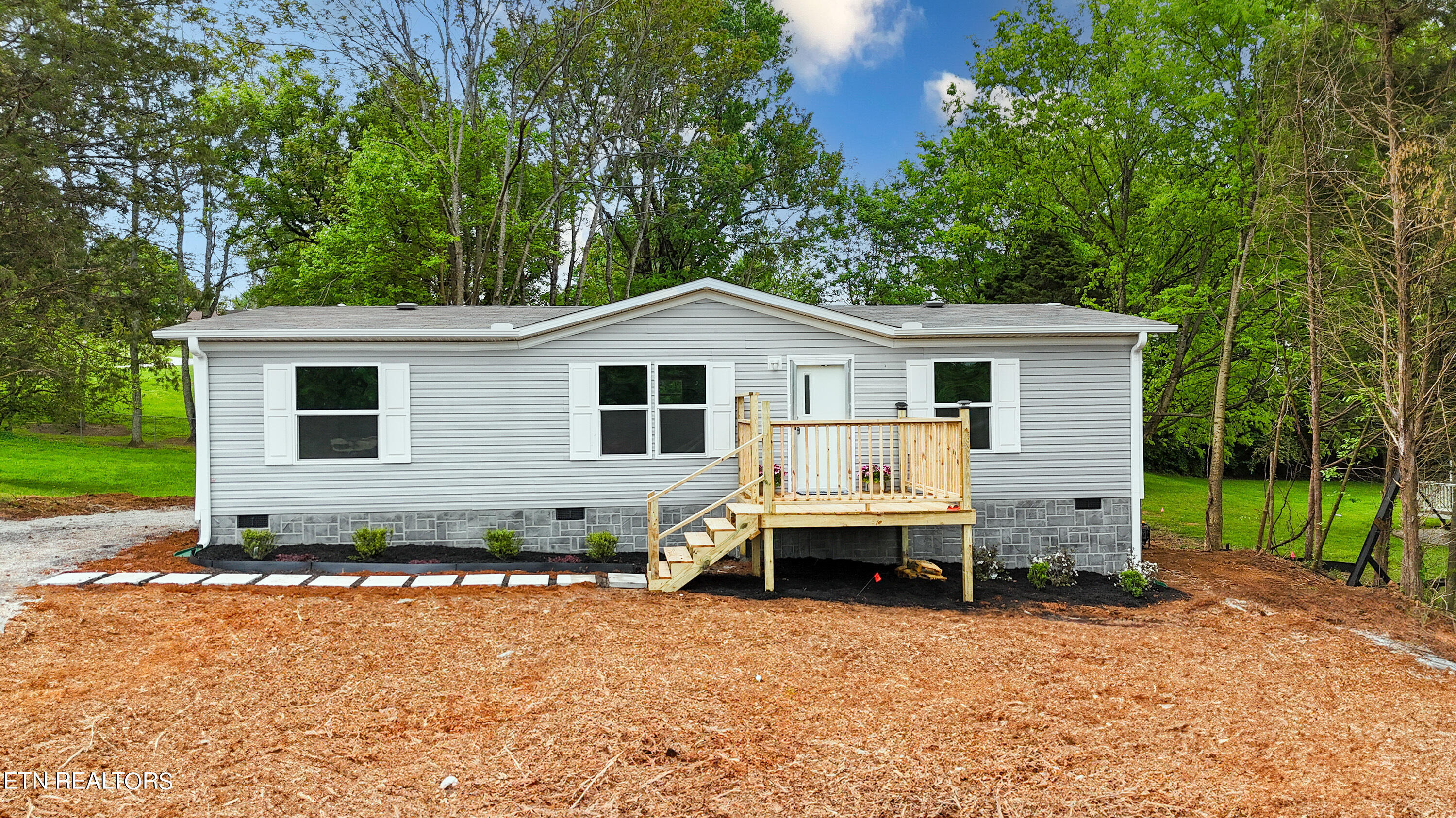 View New Market, TN 37820 mobile home