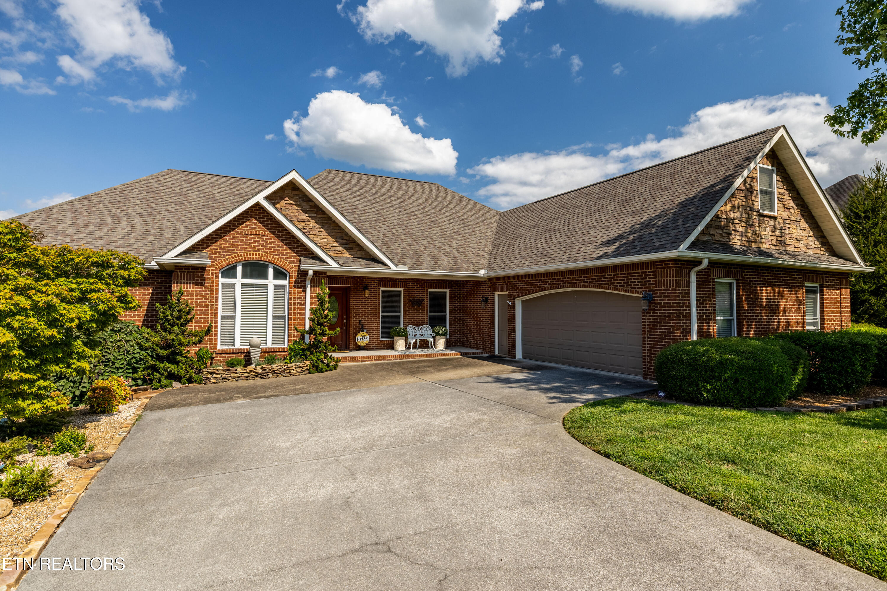 3830 Crescent Ridge Court