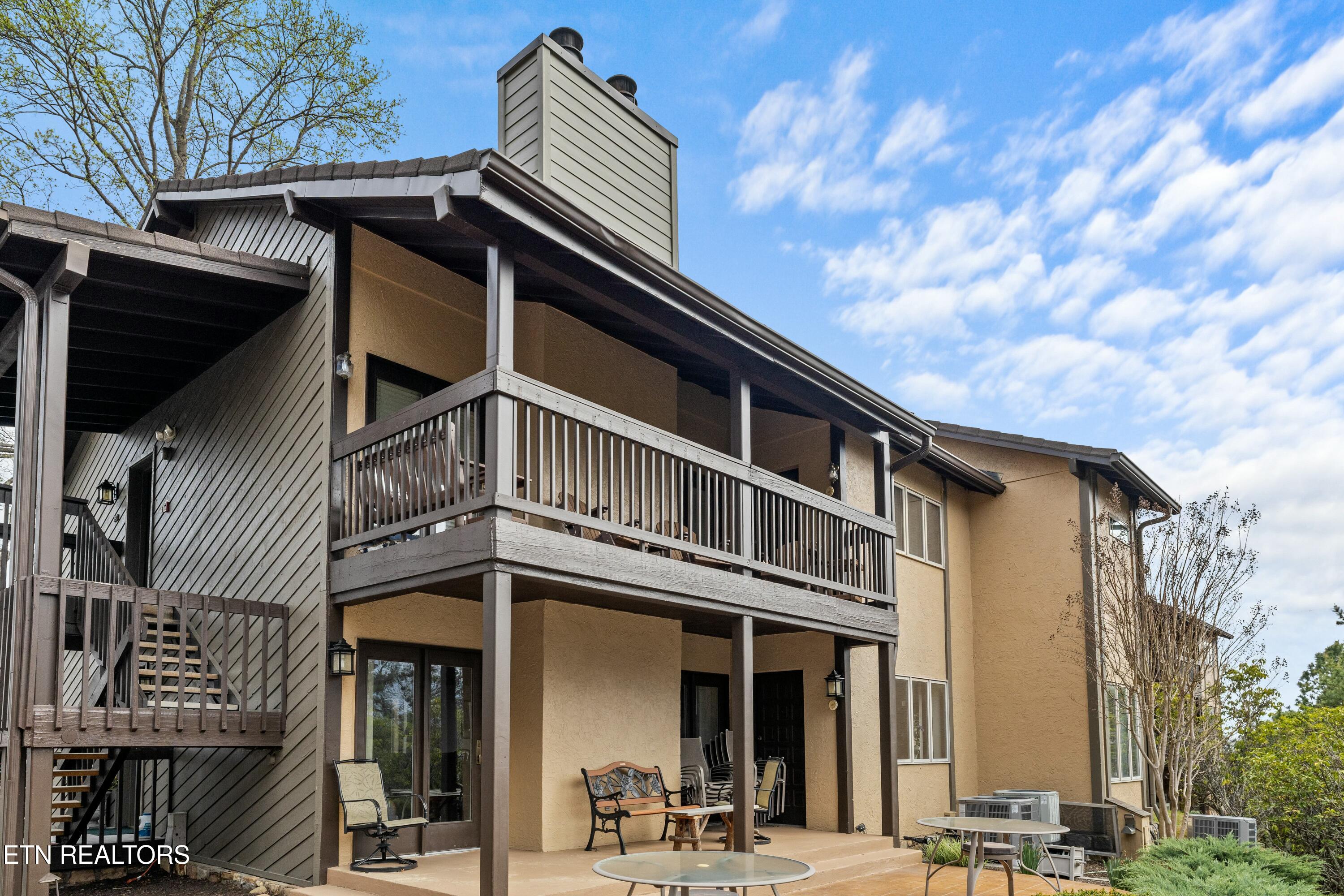 1050 Ski View Drive 102