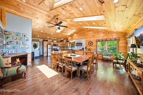 Tiny photo for 383 S Tva Rd, Bristol, TN 37620 (MLS # 1349842)