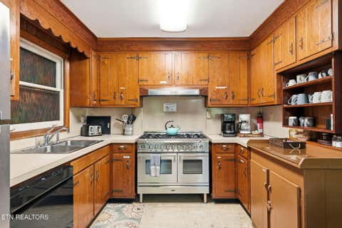 Tiny photo for 383 S Tva Rd, Bristol, TN 37620 (MLS # 1349842)
