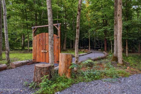 Tiny photo for 383 S Tva Rd, Bristol, TN 37620 (MLS # 1349842)