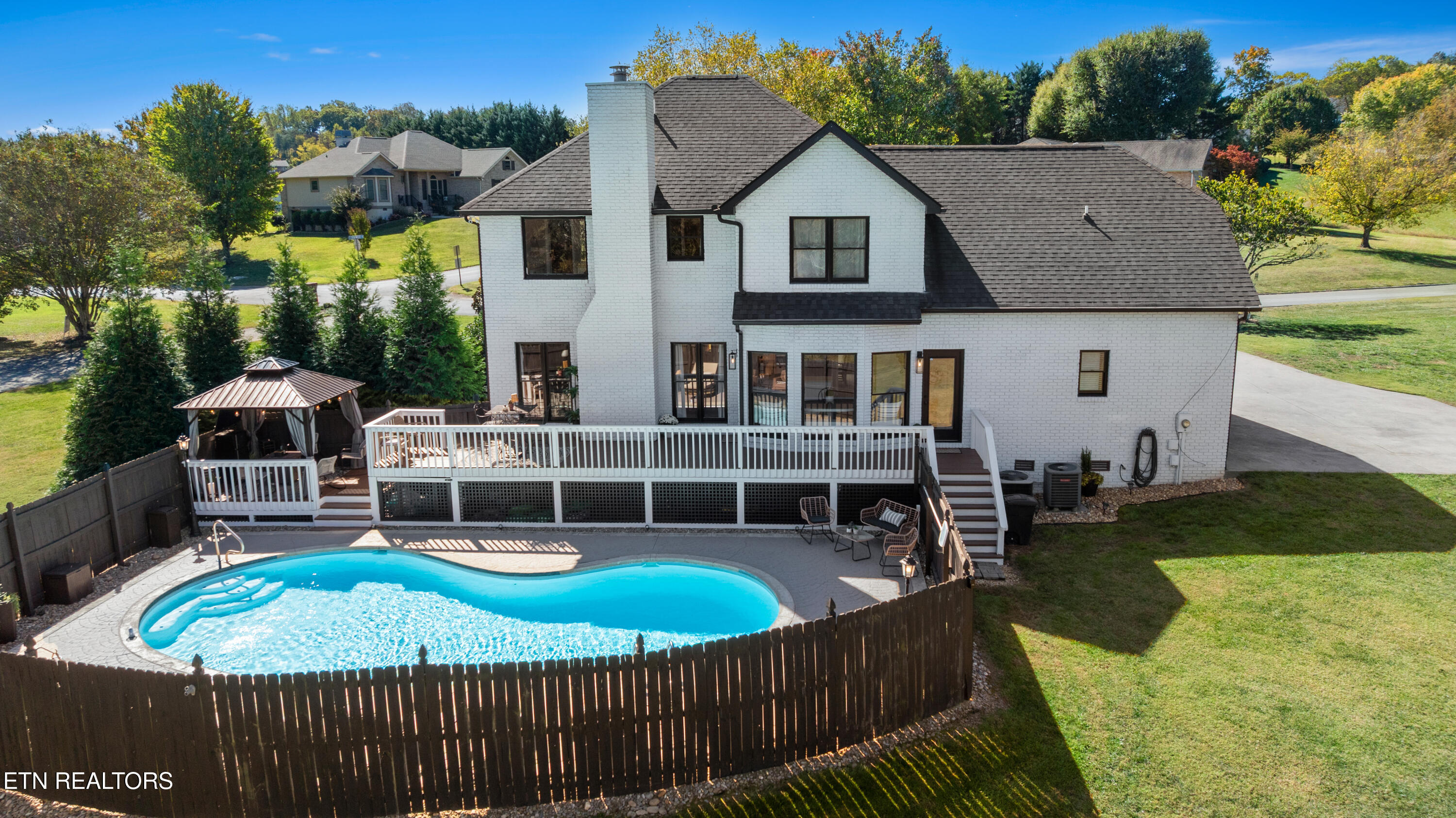 3215 Bentwood Drive