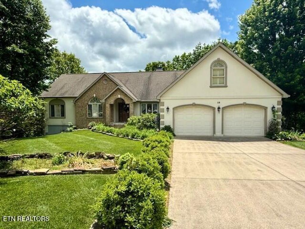 Photo of 25 Shawnbury Point, Crossville, TN 38558 (MLS # 1301832)