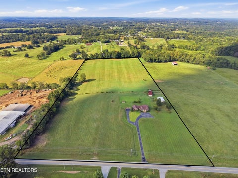 Tiny photo for 9118 Clay County Hwy, Moss, TN 38575 (MLS # 1354742)