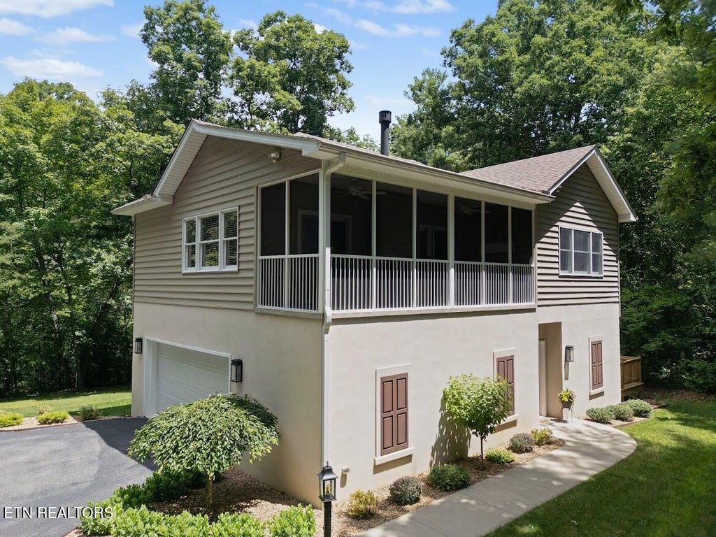 Photo of 618 Katherine Drive, Crossville, TN 38555 (MLS # 1360646)
