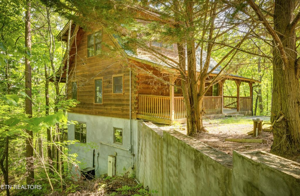 Photo of 772 Lloyd Huskey Rd, Pigeon Forge, TN 37863 (MLS # 1262120)