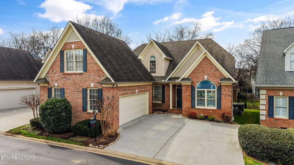 Photo of 1111 Highgrove Garden Way, Knoxville, TN 37922 (MLS # 1330596)