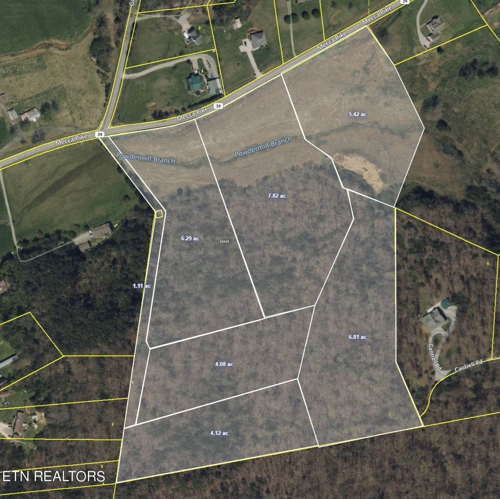 Photo of 5 Mecca Pike, Tellico Plains, TN 37385 (MLS # 1249378)