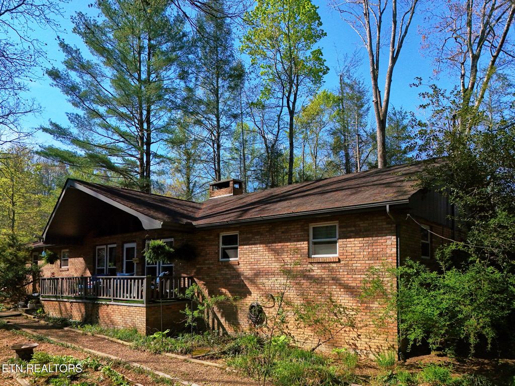 Photo of 543 Reba Lane, Gatlinburg, TN 37738 (MLS # 1336996)