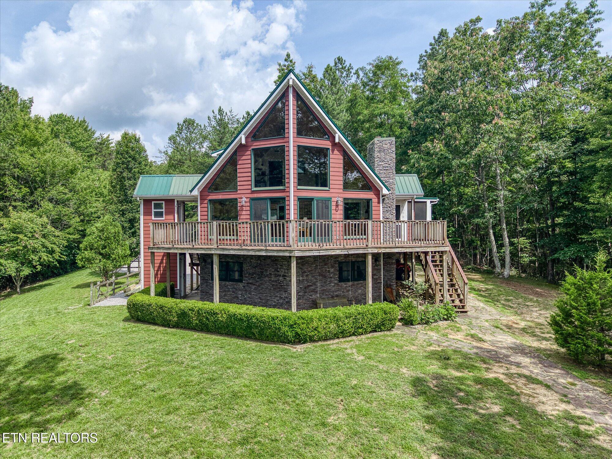 101 Dakota Lane