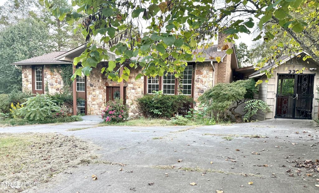 Photo of 3332 Shagbark Rd, Powell, TN 37849 (MLS # 1309677)