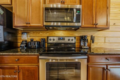 Tiny photo for 221 Forrest Loop Way, Gatlinburg, TN 37738 (MLS # 1326204)