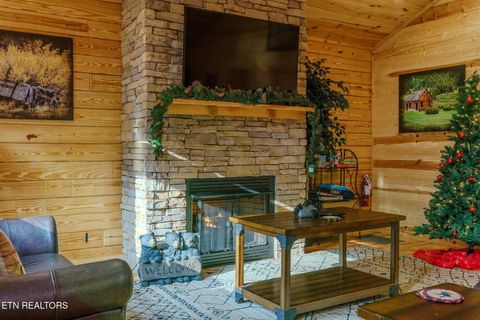 Tiny photo for 221 Forrest Loop Way, Gatlinburg, TN 37738 (MLS # 1326204)