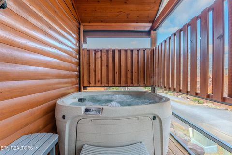 Tiny photo for 221 Forrest Loop Way, Gatlinburg, TN 37738 (MLS # 1326204)