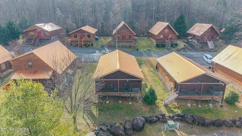 Tiny photo for 221 Forrest Loop Way, Gatlinburg, TN 37738 (MLS # 1326204)