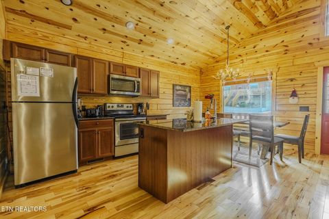 Tiny photo for 221 Forrest Loop Way, Gatlinburg, TN 37738 (MLS # 1326204)
