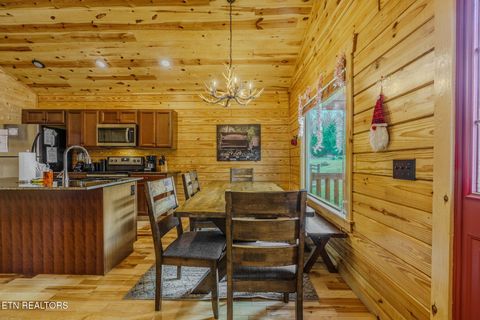 Tiny photo for 221 Forrest Loop Way, Gatlinburg, TN 37738 (MLS # 1326204)