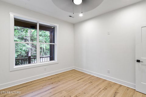Tiny photo for 4268 Lee Rd, Knoxville, TN 37921 (MLS # 1355586)