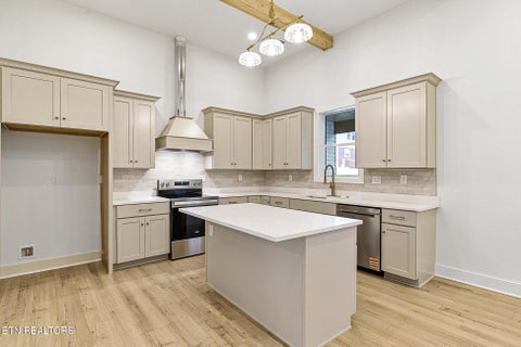 Tiny photo for 4268 Lee Rd, Knoxville, TN 37921 (MLS # 1355586)