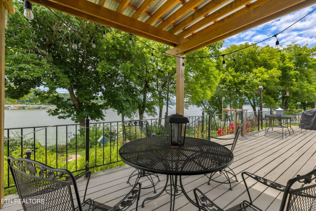 Photo of 3514 Saint Andrews Drive, White Pine, TN 37890 (MLS # 1264111)