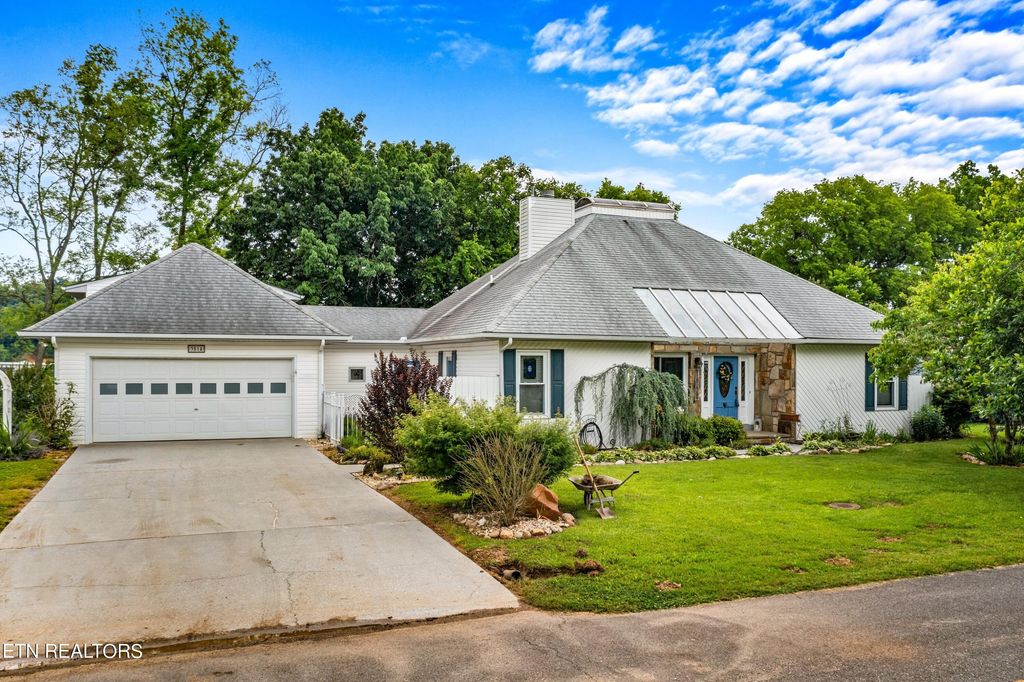 Photo of 3514 Saint Andrews Drive, White Pine, TN 37890 (MLS # 1264111)