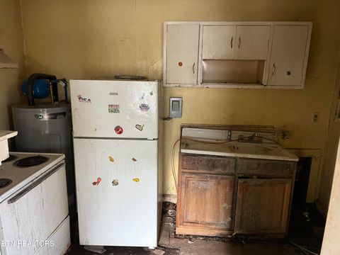 Tiny photo for 314 Ben Hur Ave, Knoxville, TN 37915 (MLS # 1324256)